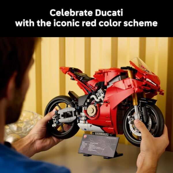 Technic Ducati Panigale V4 S Motorcycle Model Building Set 42202 Building Kit (1603 Pieces) - Image 8