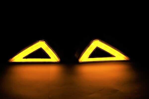 Triangle Flush Mount LED Body Indicator with Drl 2pc (Yellow/red) - Image 3