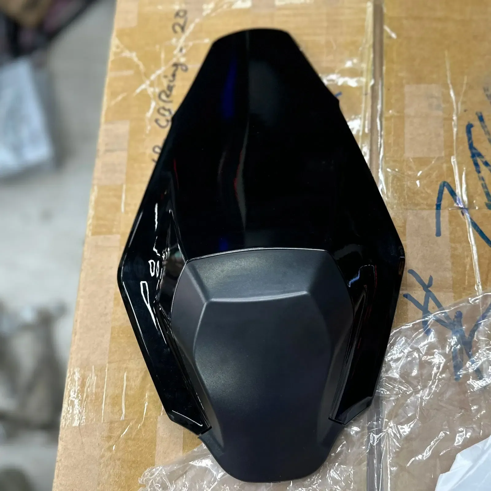 Seat Cowl For Kawasaki Z900 2025 3 Seat Cowl For Kawasaki Z900 2025 - Image 3